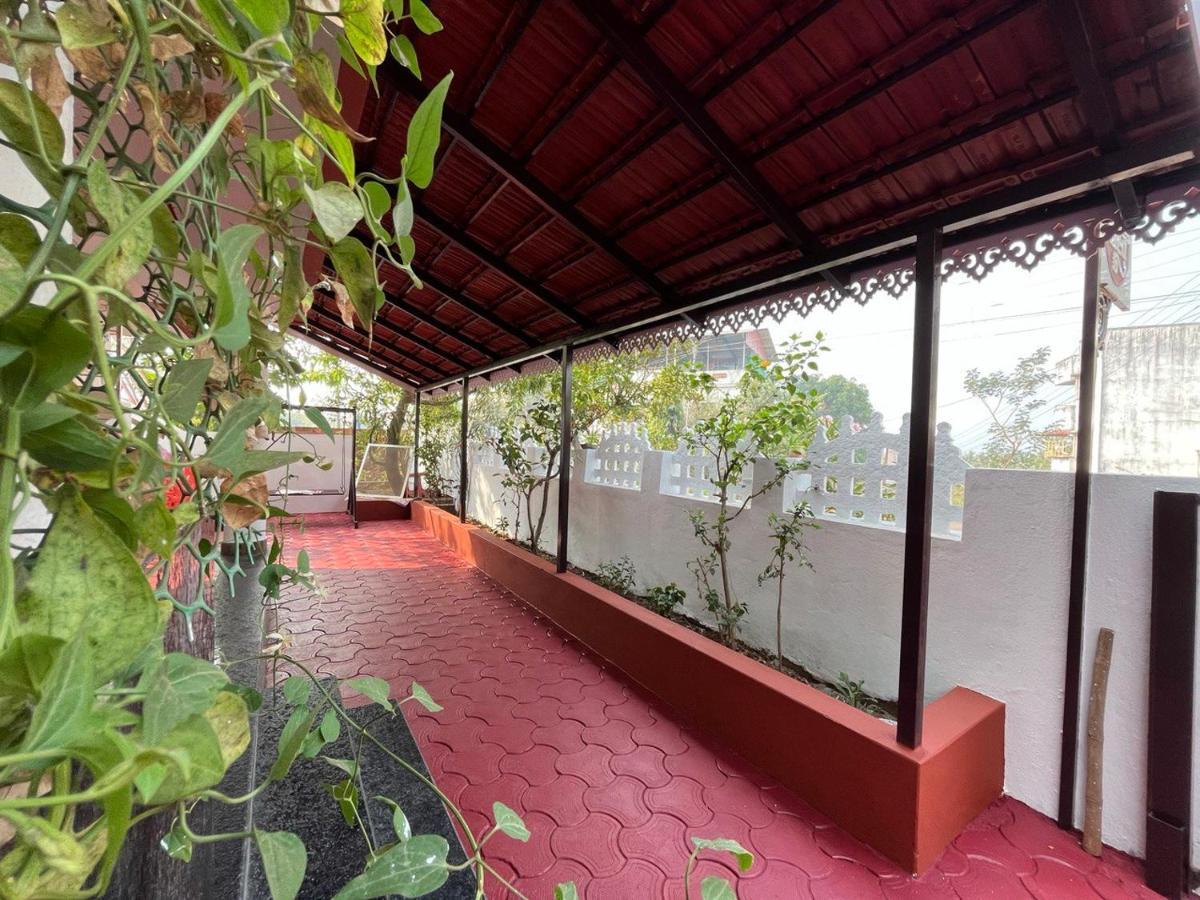 Gayatri Homestay Ratnāgiri Εξωτερικό φωτογραφία